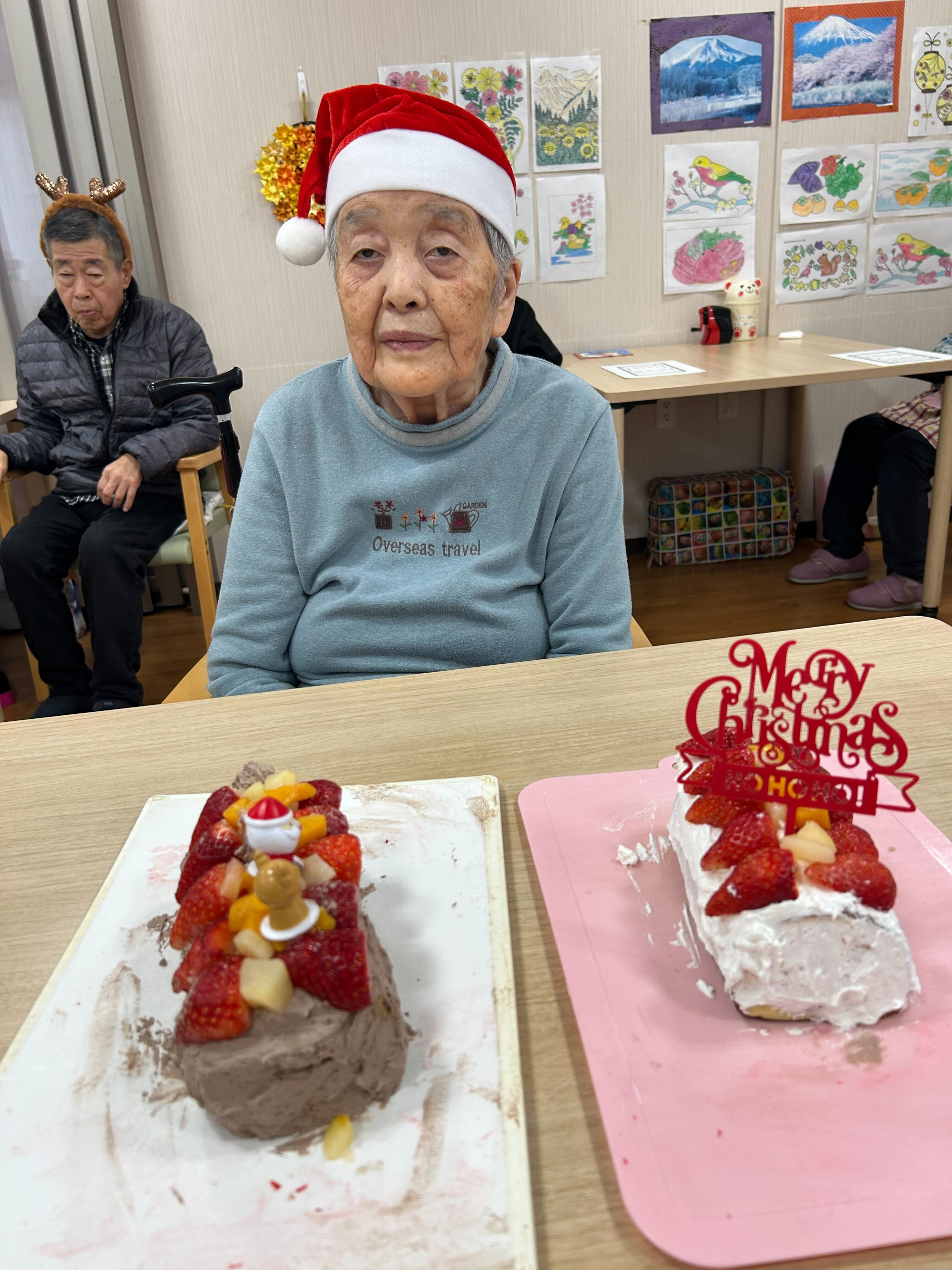クリスマスケーキと共に 3階編♪｜福祉・介護・支援 社会福祉法人 奉